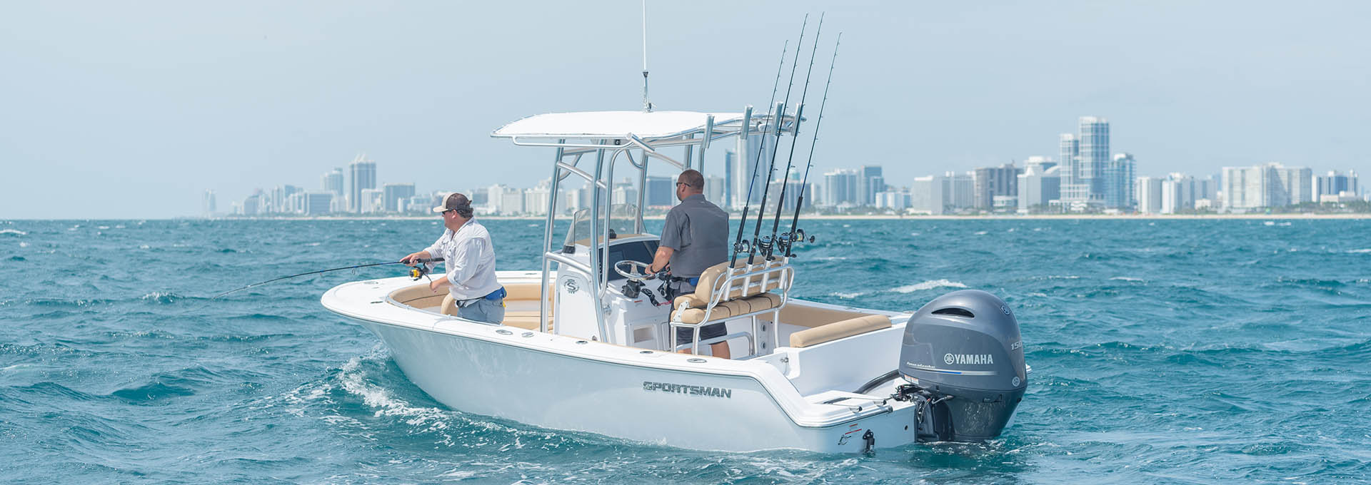 Main image of the Open 212 Center Console.