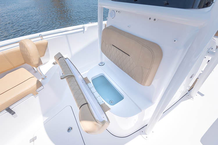 Open 232 Center Console · Features Sportsman Boats