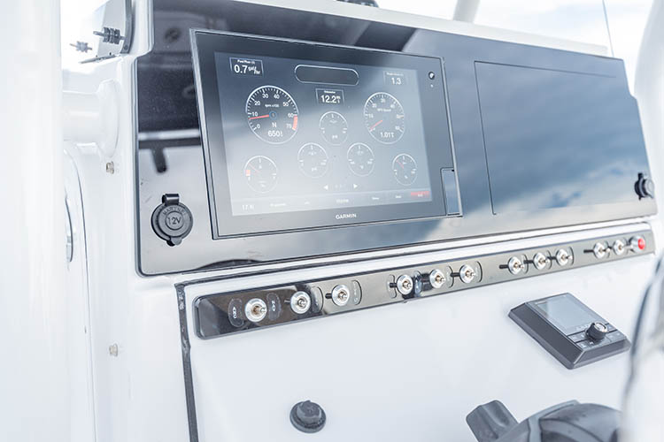 Detail image of Garmin GPSMAP® 1242xsv Touch MFD 12"