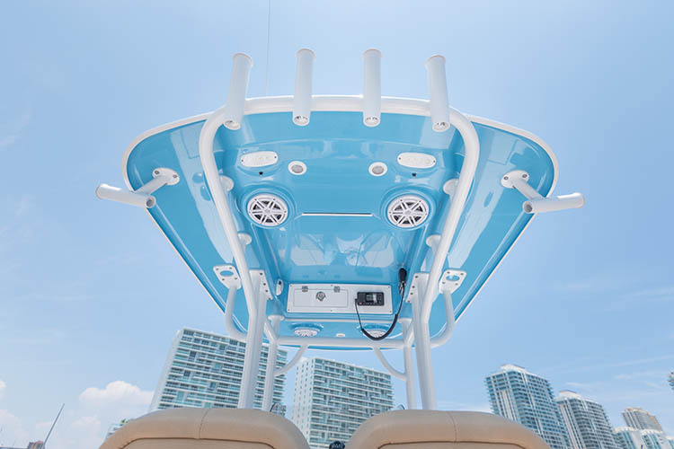 Detail image of Fiberglass Hard-Top w/ Accessories