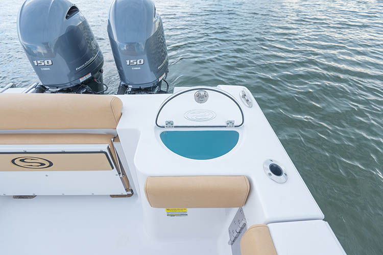Open 252 Center Console · Features Sportsman Boats