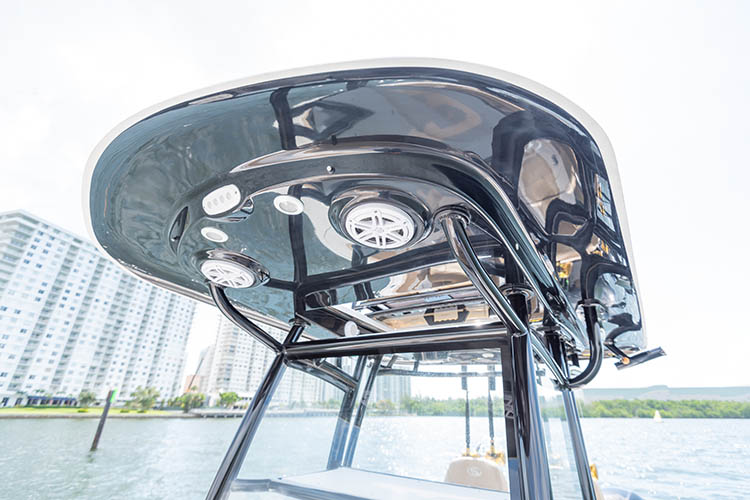 Detail image of Fiberglass Hard-Top w/ Accessories