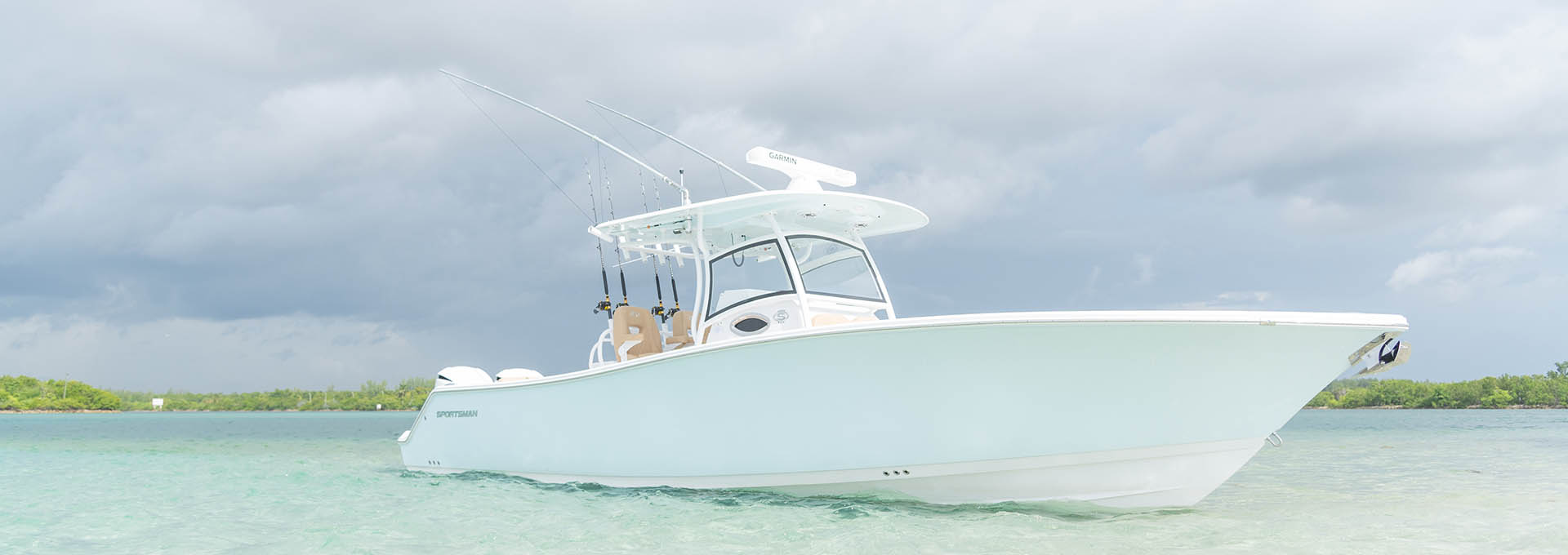 Main image of the Open 312 Center Console.