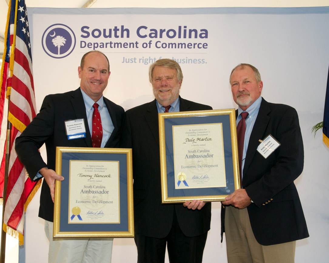 Cover image for the post Sportsman Boats was named the 2014 Economic Ambassador for Dorchester County SC