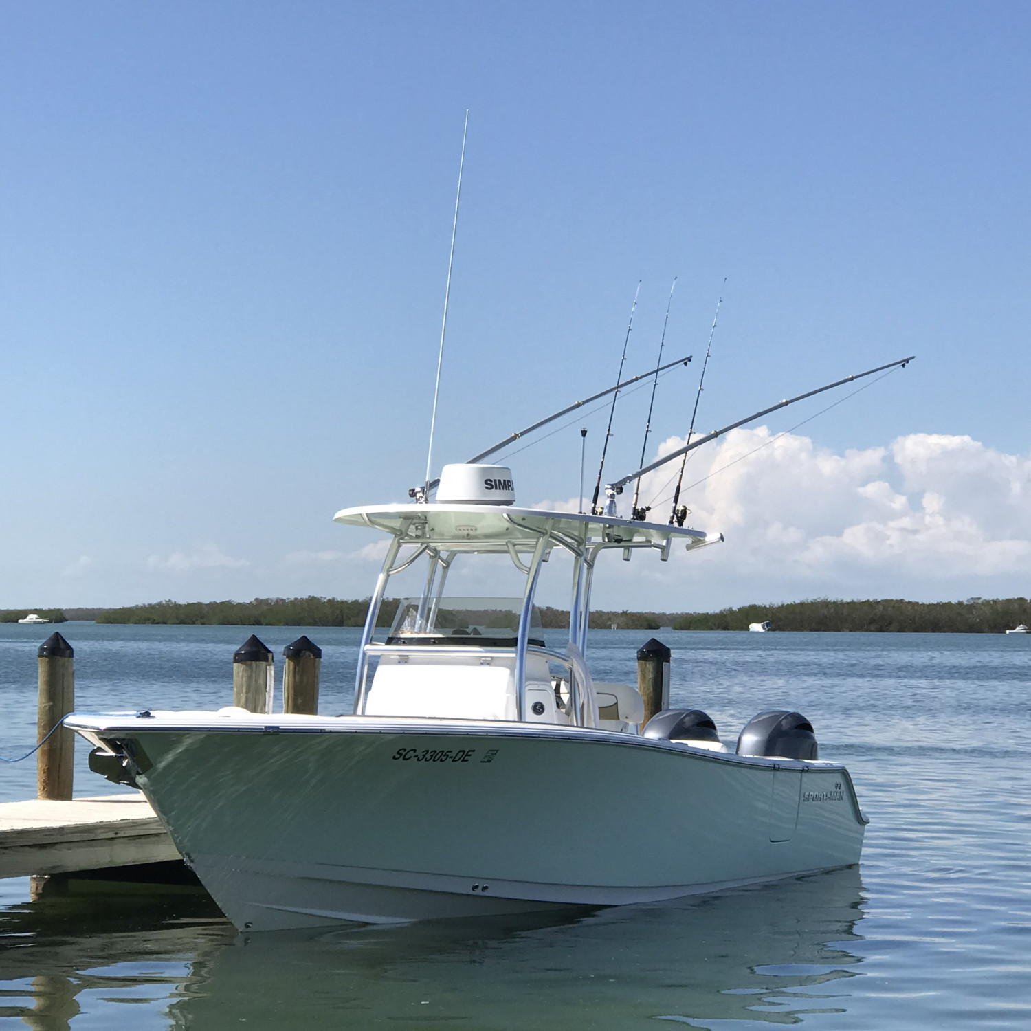 Decided to stop for lunch and a little shopping at Islamorada Fish Co. / Worldwide Sportsman. After lunch I caught...