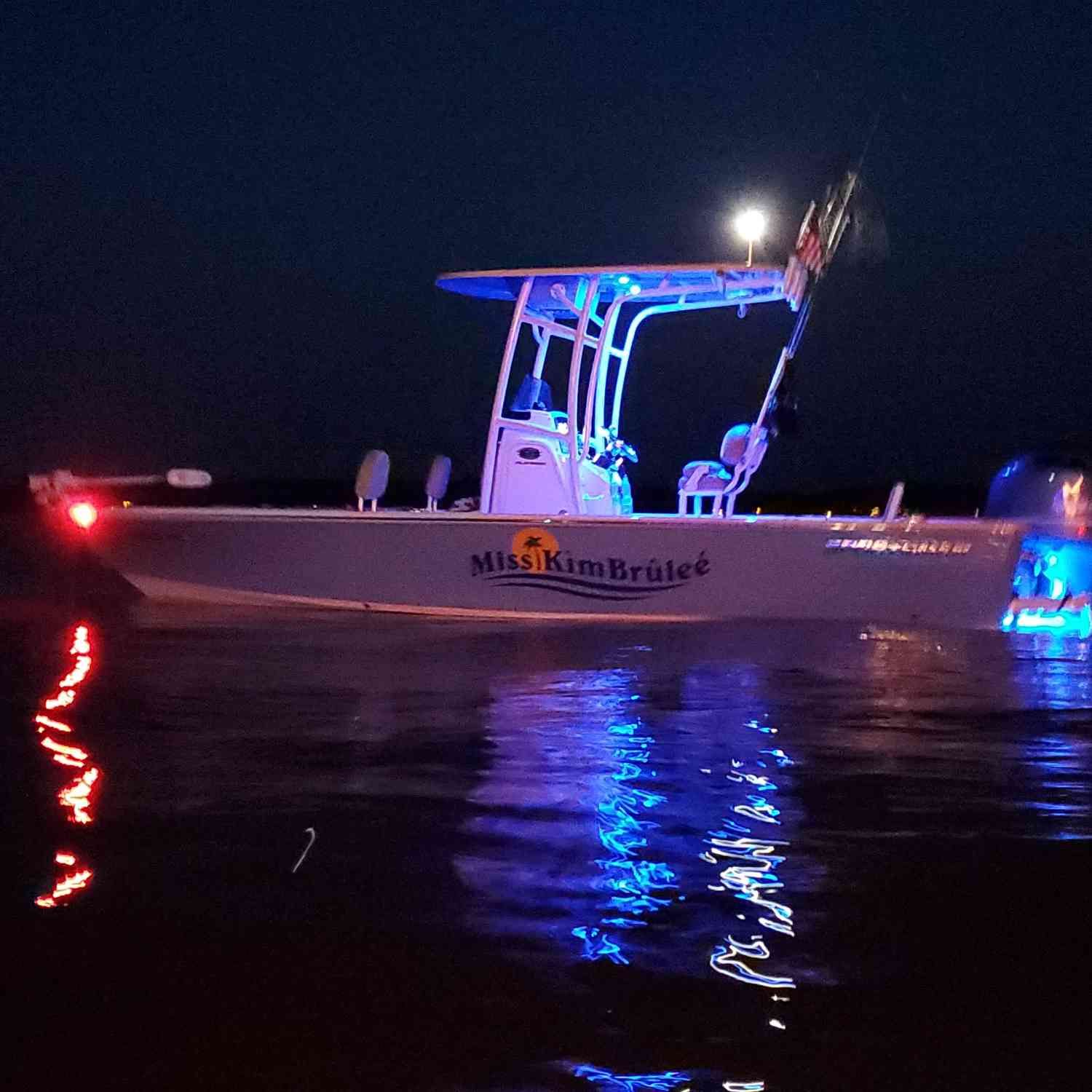 Hanging out on the Lake Wateree rock pile with Slick Entertainment's Tiki Bar and our good frie...