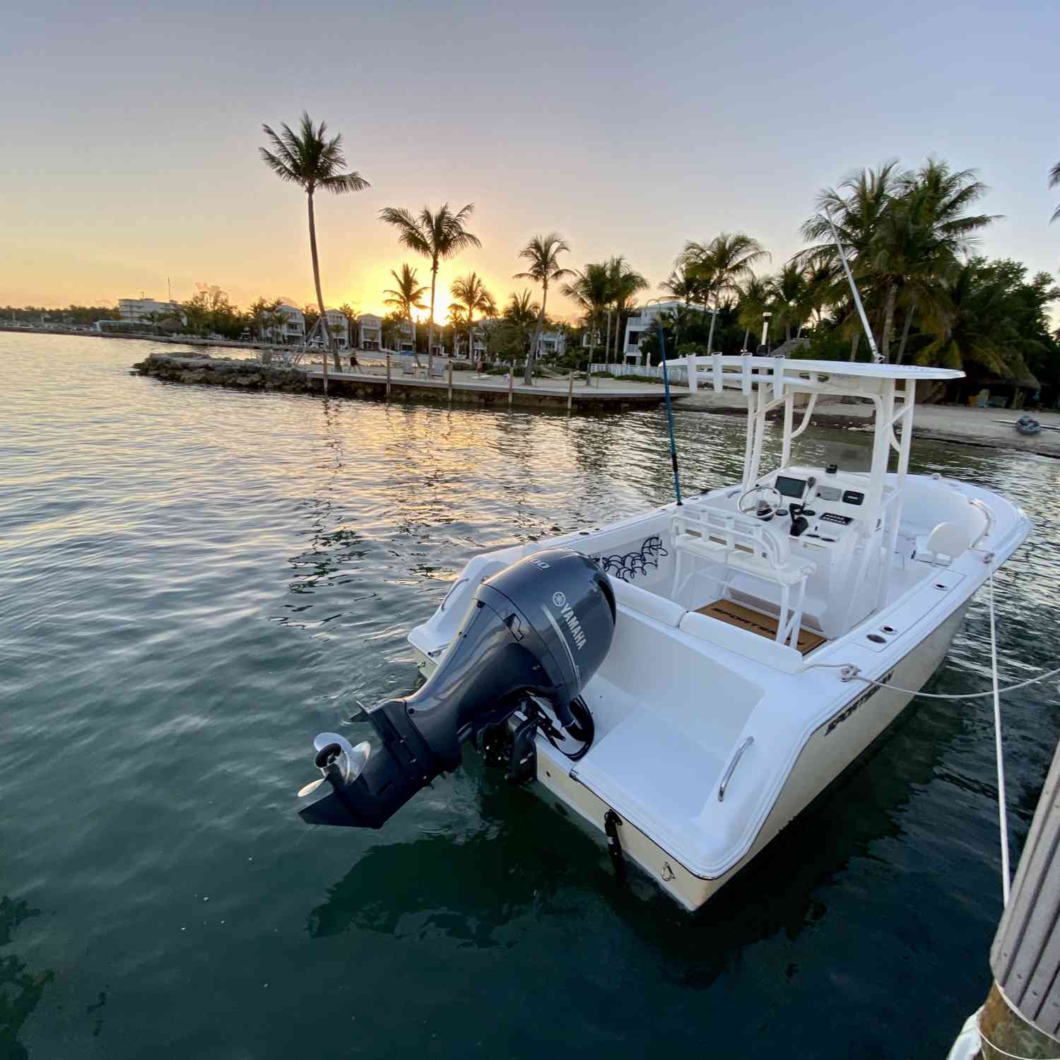 Title: No worries - On board their Sportsman Heritage 231 Center Console - Location: Keys. Participating in the Photo Contest #SportsmanJune2021