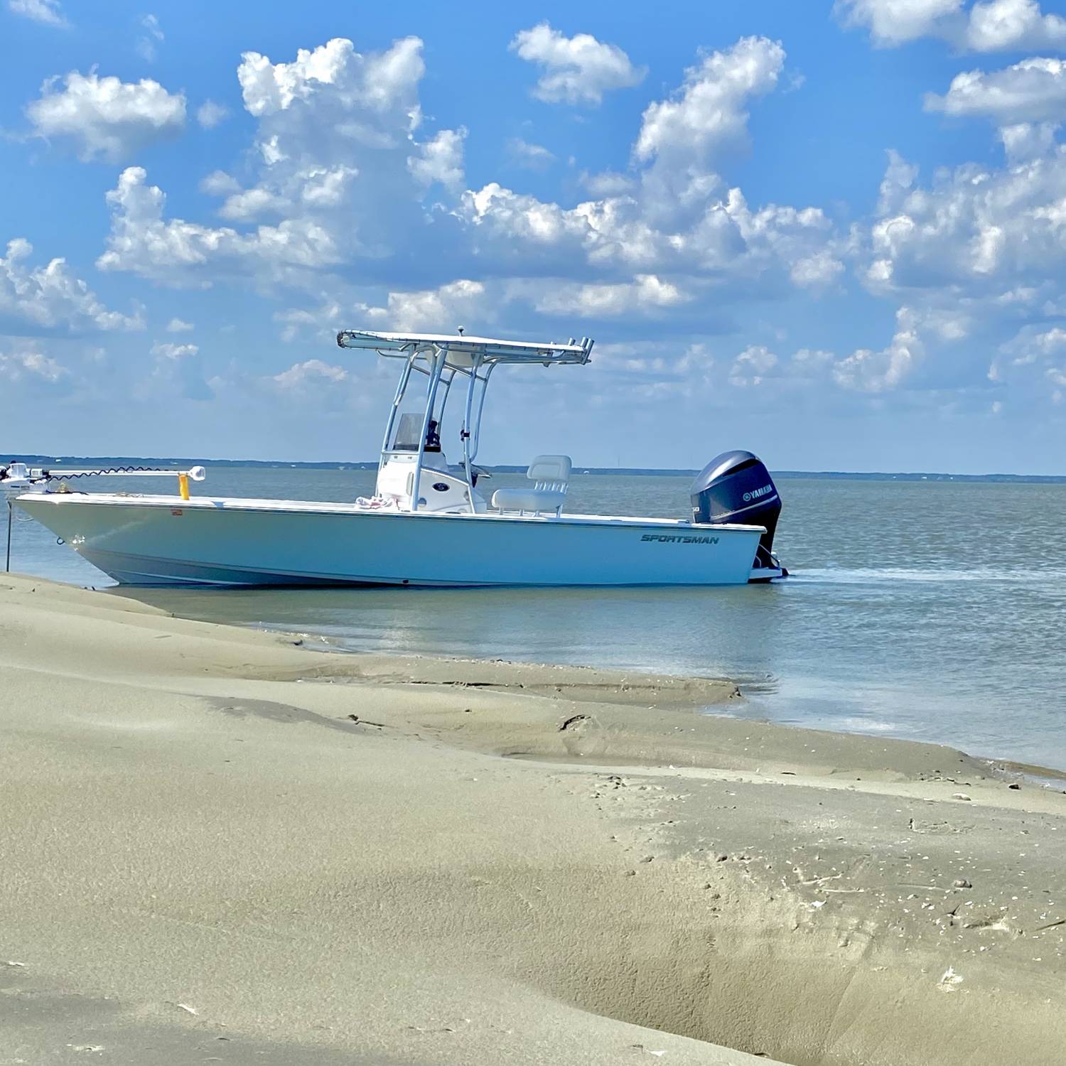 Good times on the 227 masters. This boat is perfect for inshore, nearshore fishing , rides well...