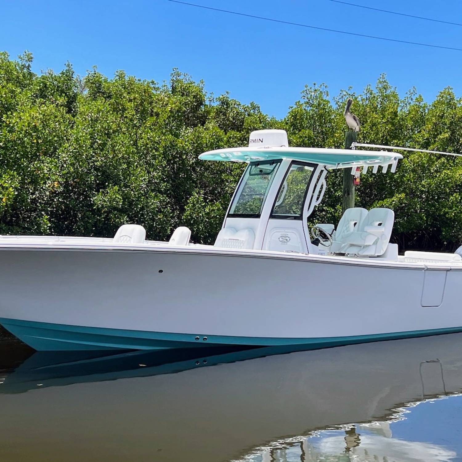 Title: Port Thunder Marine - On board their Sportsman Open 262 Center Console - Location: Thunder Marine St. Pete, Florida. Participating in the Photo Contest #SportsmanAugust