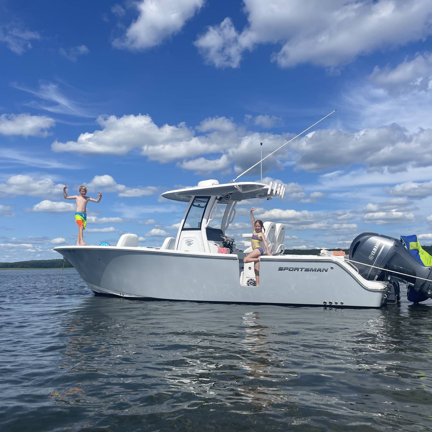 Title: Beast mode - On board their Sportsman Heritage 261 Center Console - Location: Pine Islands Groton CT. Participating in the Photo Contest #SportsmanAugust2023