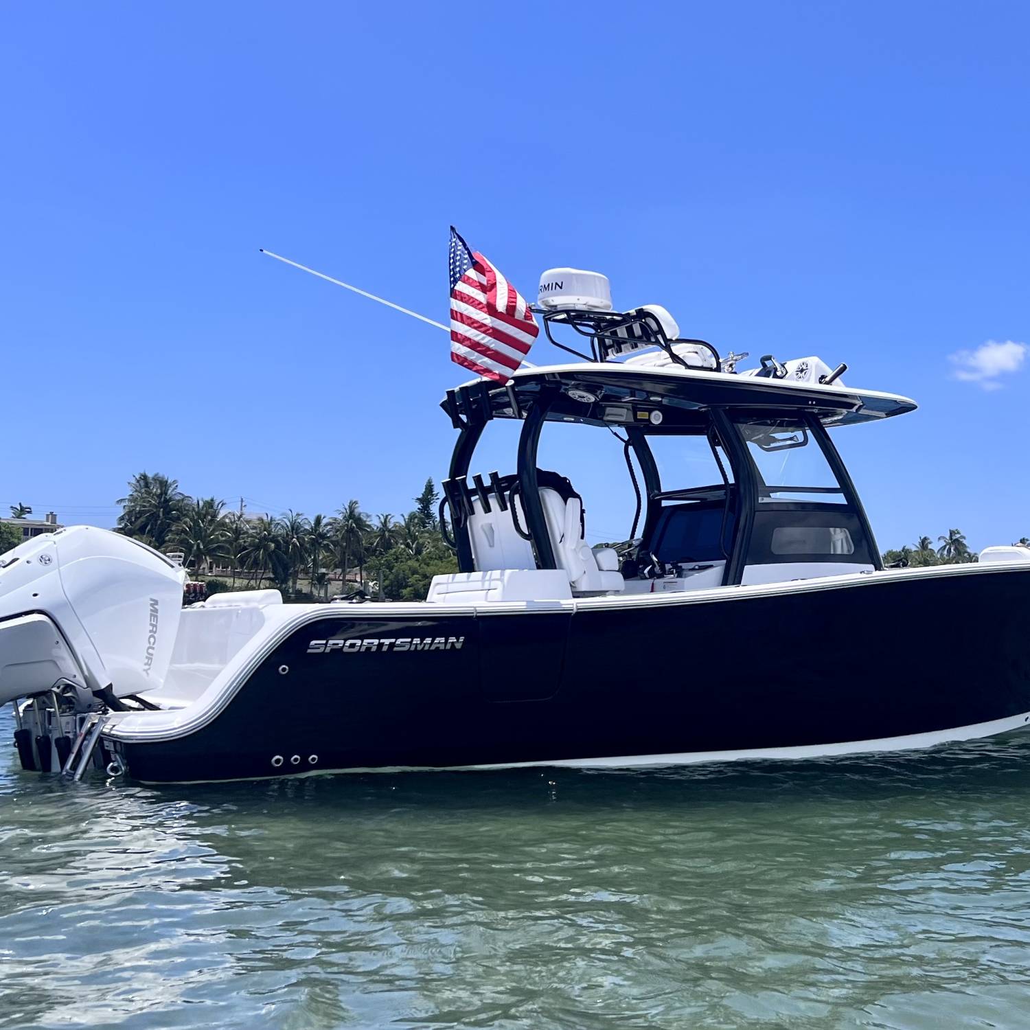 Title: Big Sky - On board their Sportsman Open 302 Center Console - Location: Beer can island. Participating in the Photo Contest #SportsmanOctober2023