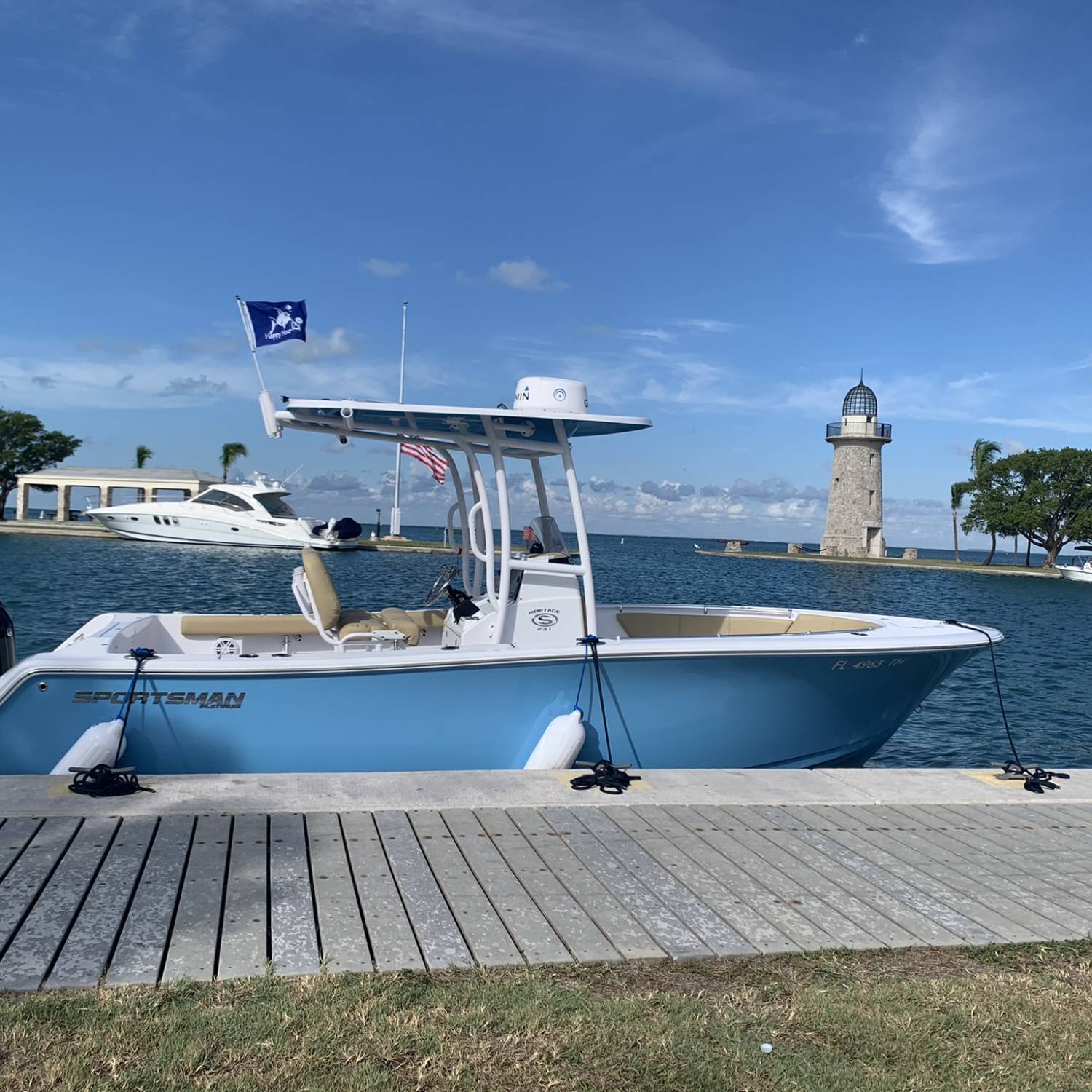 Docking at Boca Chita Miami, the most beautiful island in Florida