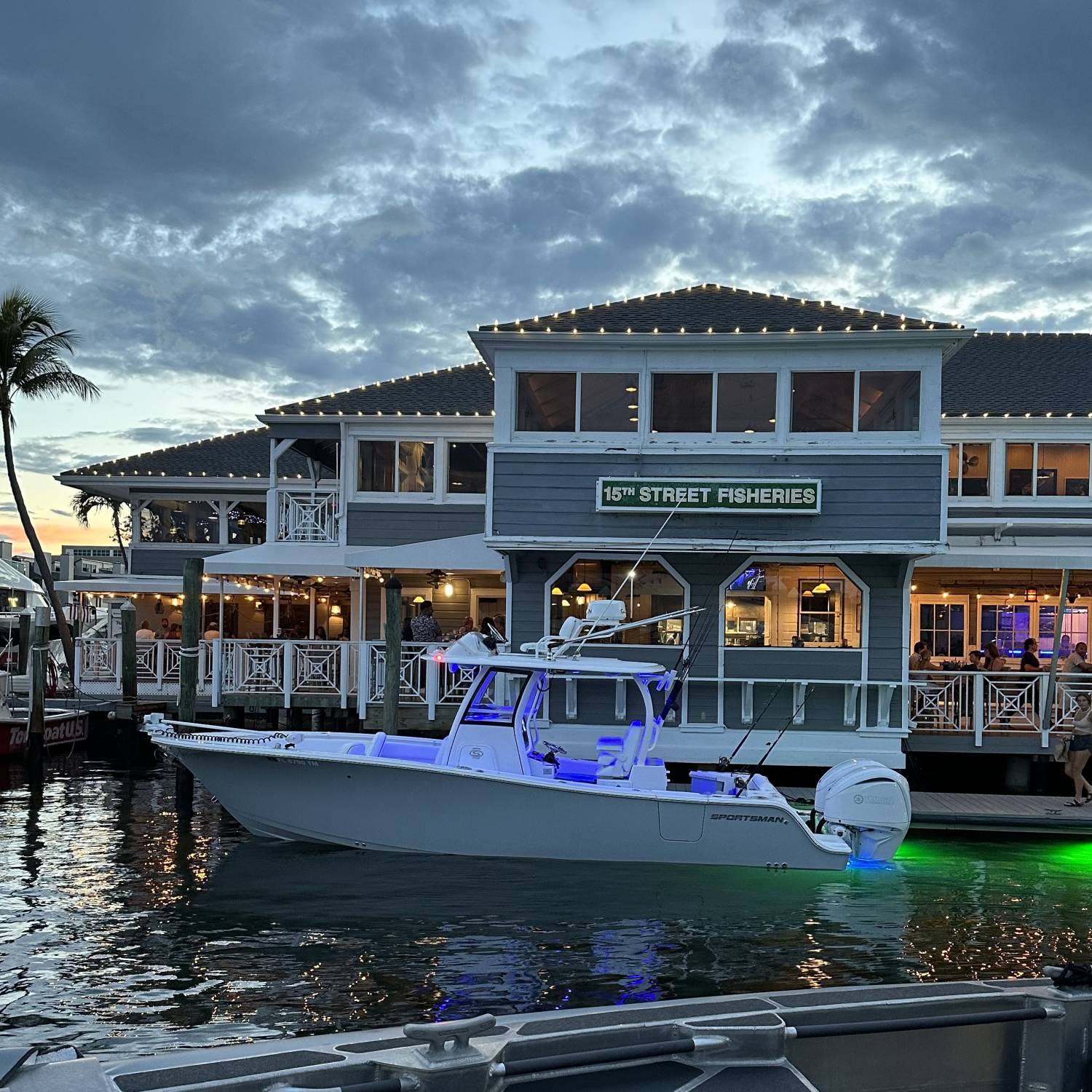 Title: Dinner on the water - On board their Sportsman Open 282 Center Console - Location: Ft Lauderdale, FL. Participating in the Photo Contest #SportsmanJune2023