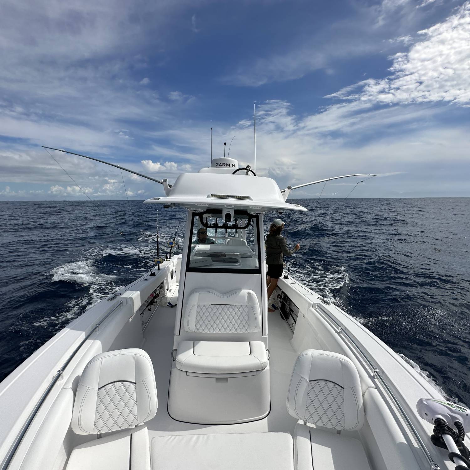 Title: Trolling - On board their Sportsman Open 282 Center Console - Location: Ft Lauderdale, FL. Participating in the Photo Contest #SportsmanJune2023