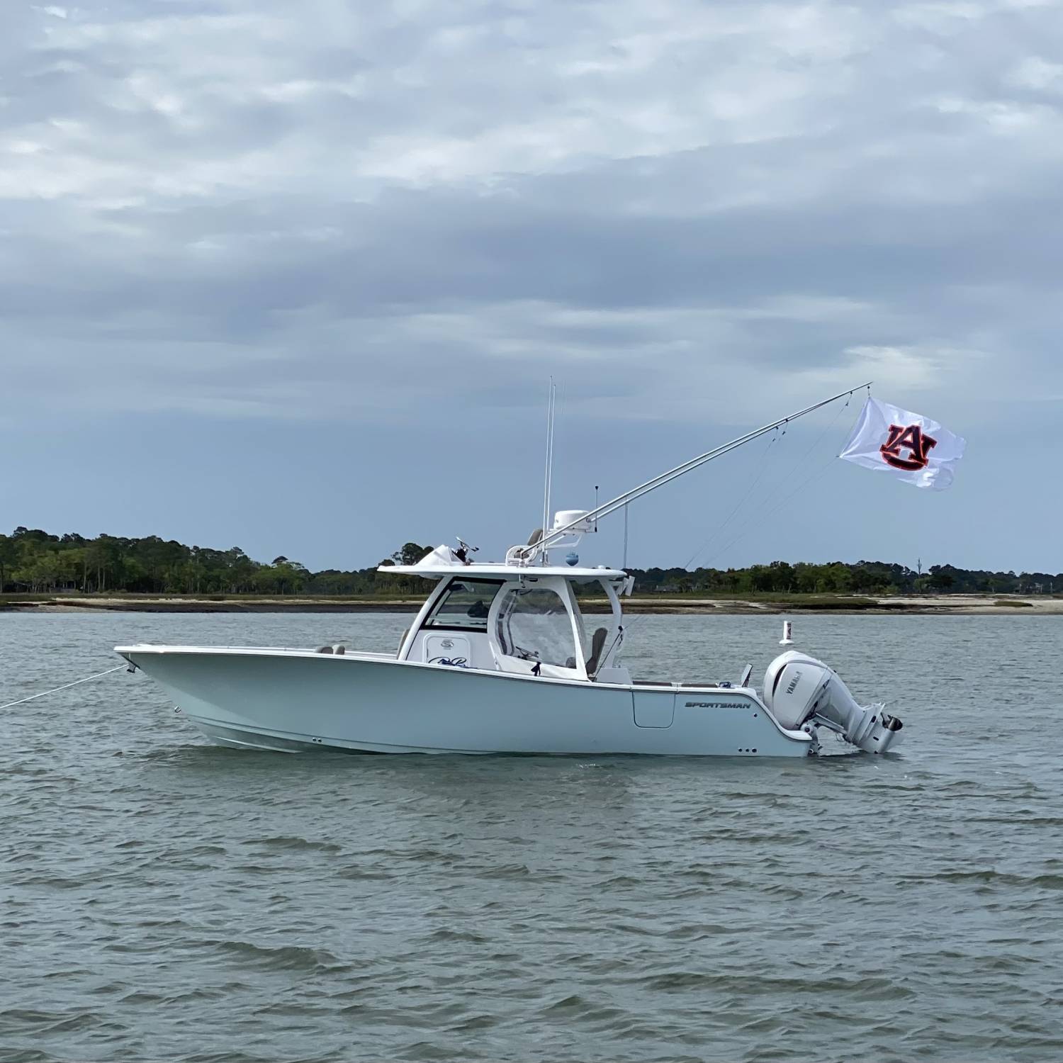 Title: Sitting Pretty at the RBC Heritage - On board their Sportsman Open 302 Center Console - Location: Hilton Head. Participating in the Photo Contest #SportsmanMay2023